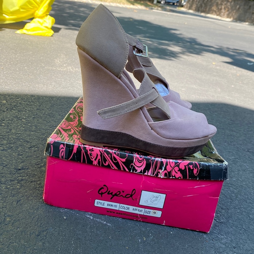 Wedge heel
